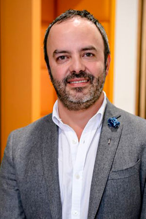 cientificos2.jpg Nicola.jpg