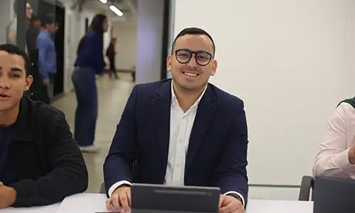 Estudiante del Pregrado de Jurisprudencia de la Universidad del Rosario